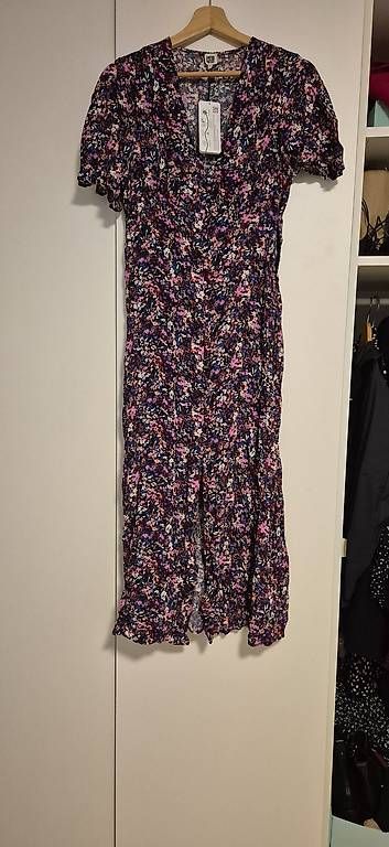 Kleider: Blumenkleid Gr. 36 – Gebraucht aus Frauenfeld von filipak