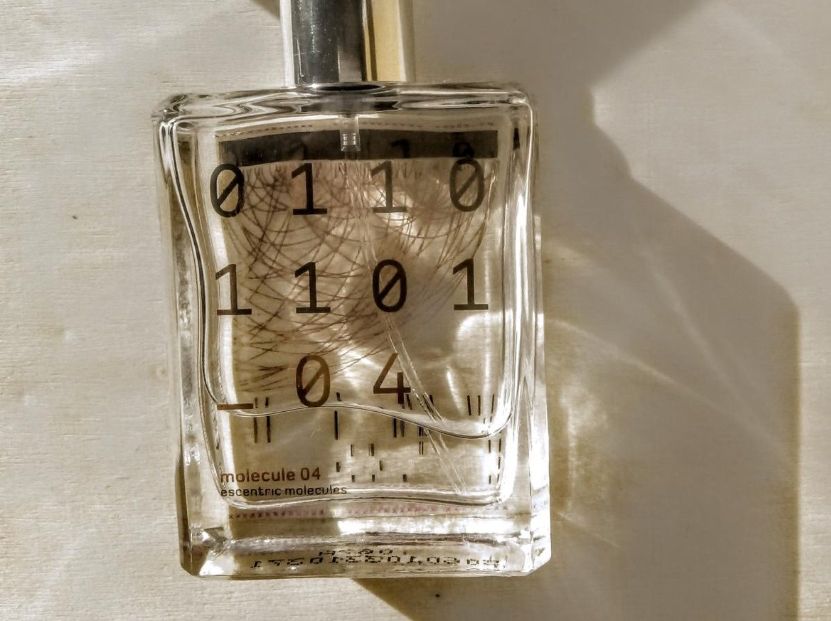 Parfums & Eau de Toilette: Molecule 04 by Escentric Molecules 12 ml sample – Neuf (Voir description) à Chêne-Bougeries par Seetooyoo