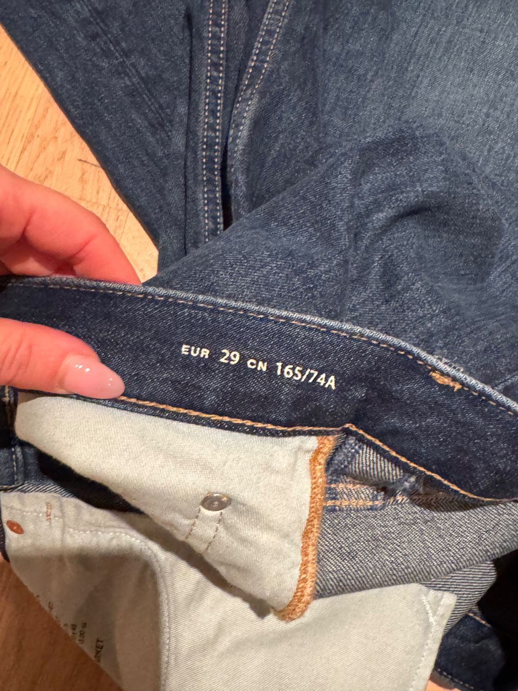 Arket Jeans: Damen Arket Cloud Loose fit Jeans – Nuovo (secondo la descrizione) da Meilen venduto da Emma_321 3