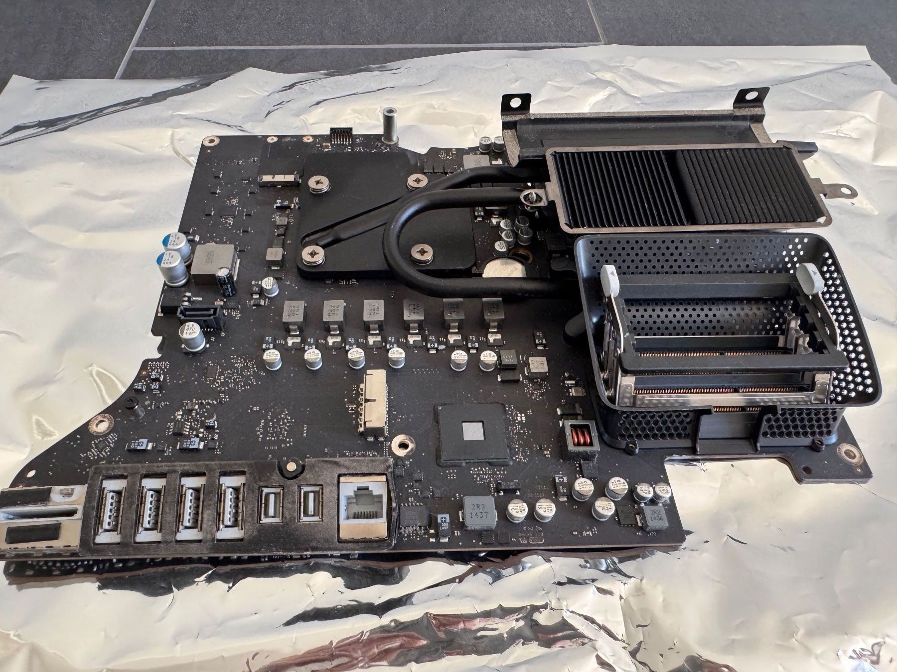 Cartes mère: Apple iMac 2014 Logicboard i7 ohne RAM – D'occasion à Rothenfluh par Ron999 1