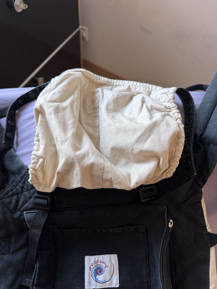Ergobaby Marsupi portabebè: Ergobaby, Kindertrage-System – Usato da Thalheim an der Thur venduto da clre1 1