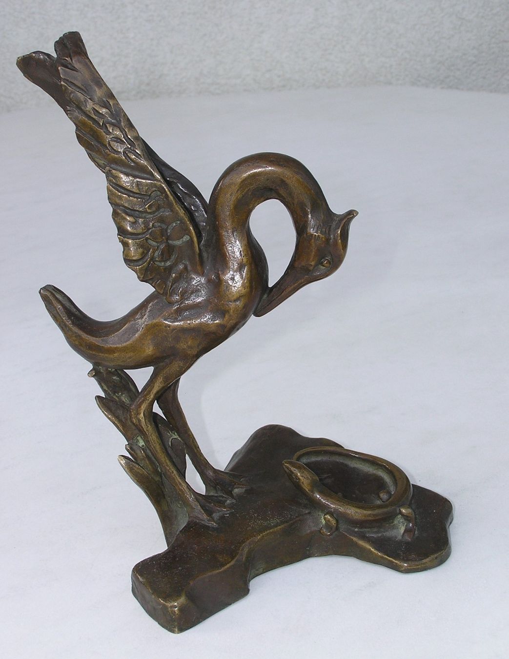 Statuette: ALTE SIGNIERTE BRONZE FIGUR VOGEL MIT EIDECHSE – Usato da Grenchen venduto da Antique-hunter 1
