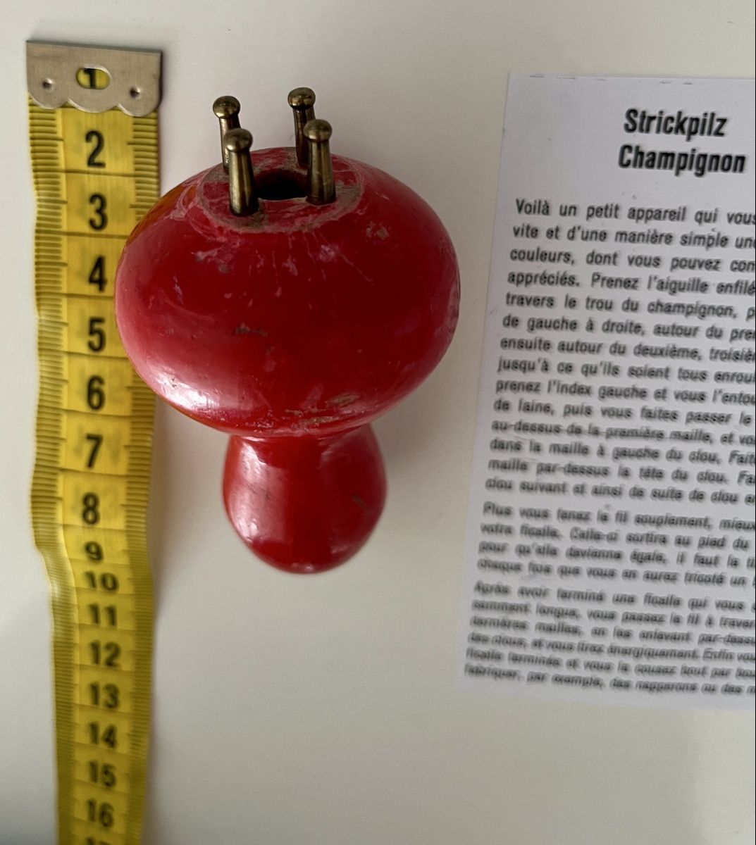 Cerchi da ricamo: Strickpilz aus Holz, Vintage – Usato da St. Gallen venduto da reg_f8h8