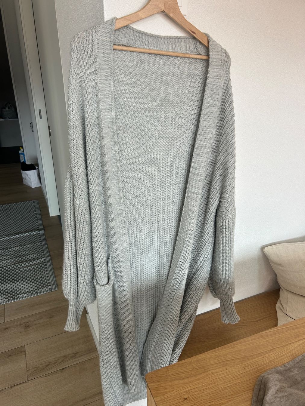 Giacche: Mikuta Strickcardigan one size – Usato da Epsach venduto da has_s27w