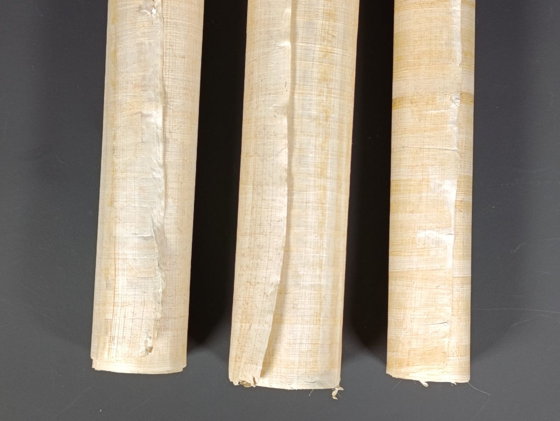 Carta: 3 papyrus vierges 42 x 34 cm – Usato da Thielle venduto da Plusvalue_Neuchatel 3