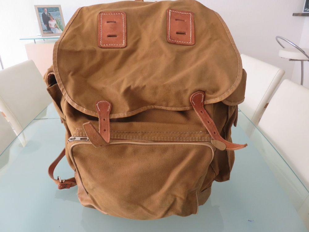Zaini: Sac à dos en toile et cuir – Usato da Corcelles NE venduto da jmn_fv6m 3