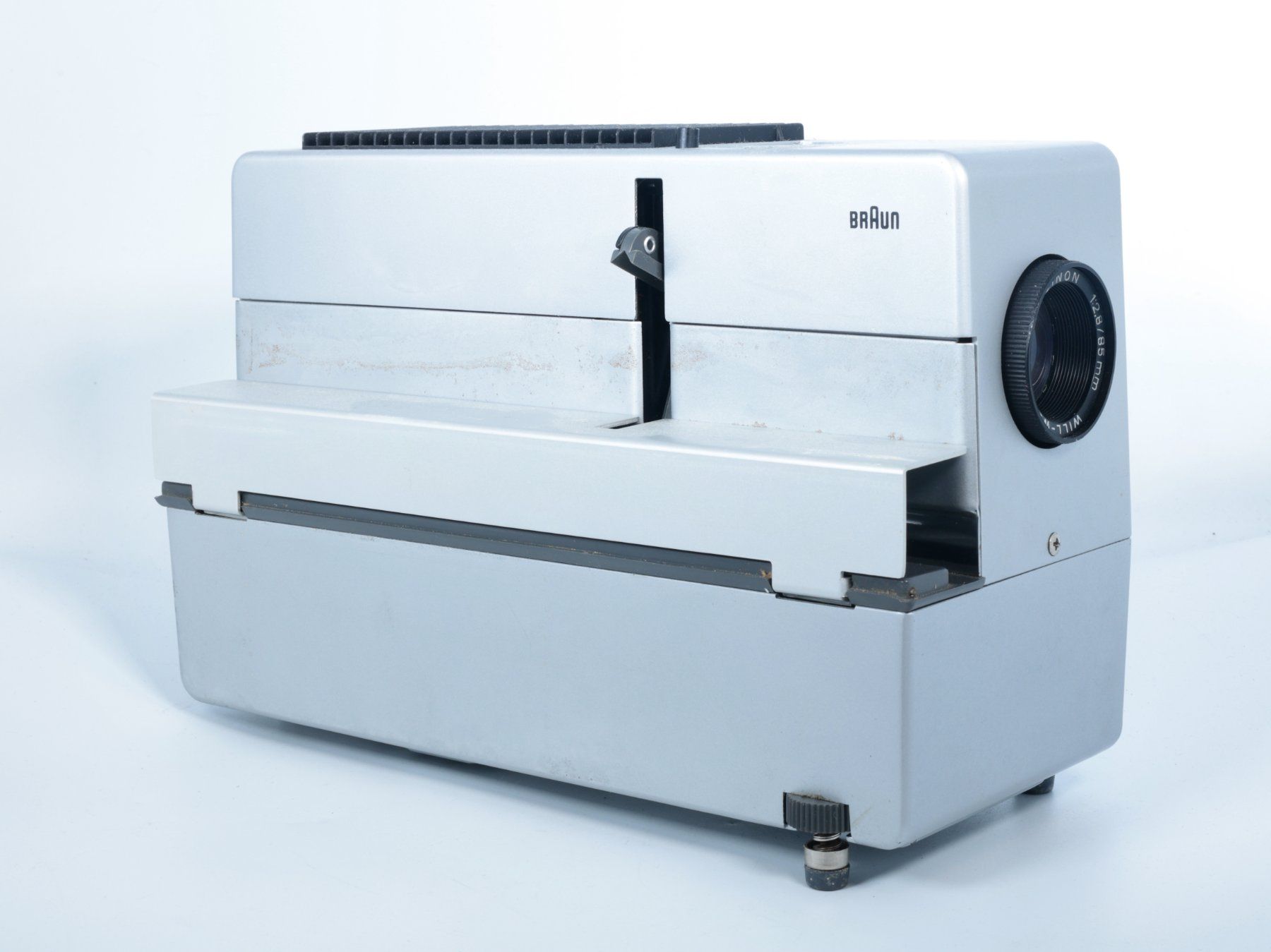 Home Cinema: projecteur diapositive Braun D46 – Usato da Biel-Bienne venduto da monsieur_jelmoli