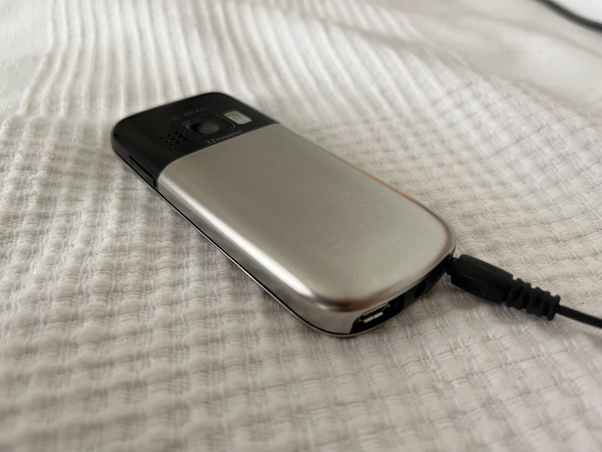 Nokia Telefoni cellulari / Smartphones: Nokia 6303 used mobile phone silver – Usato da Dietlikon venduto da bobbyfolk 3