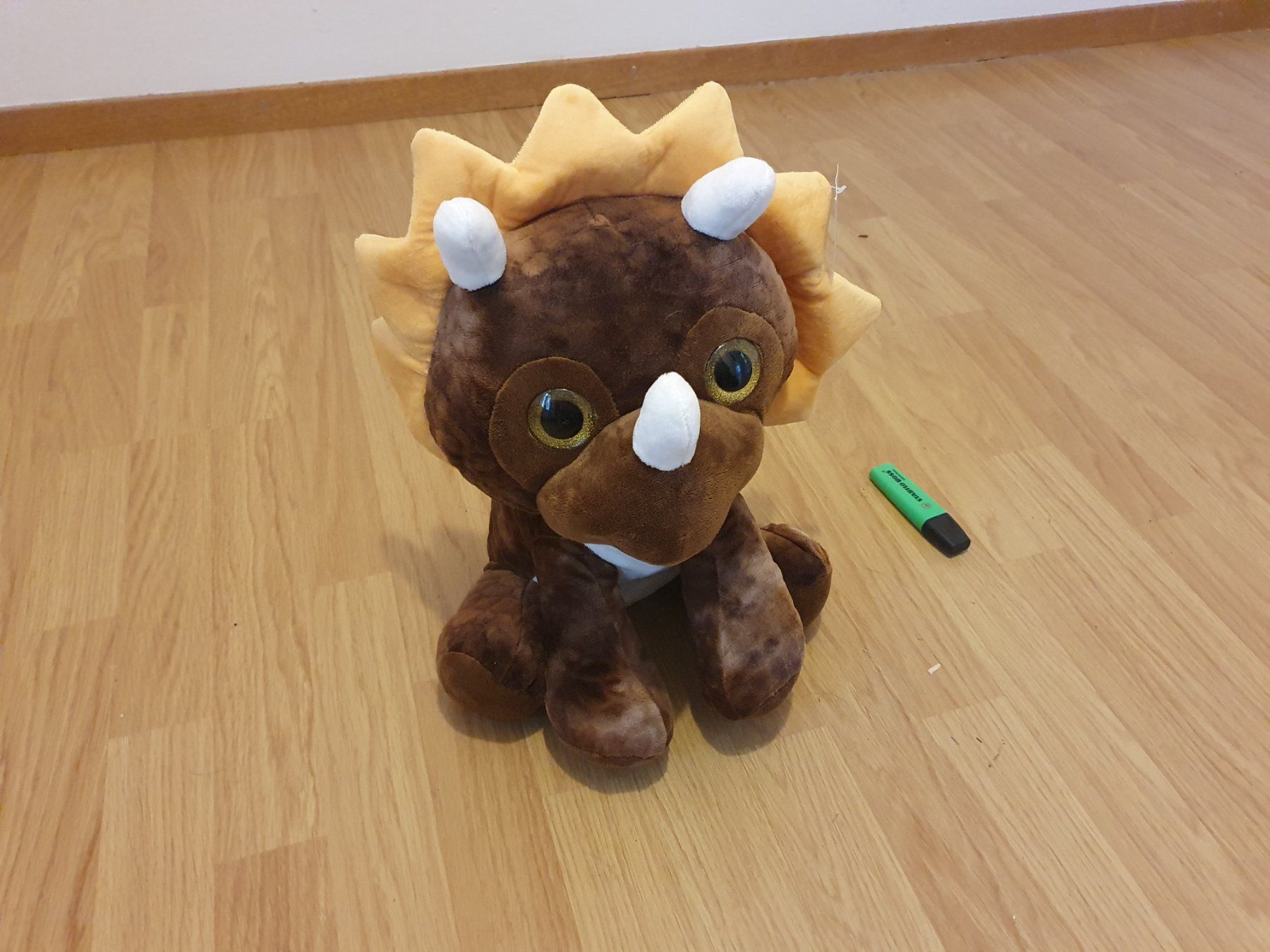 Spielzeuge: Peluche Dinosaure Triceratops – Gebraucht aus Hauterive NE von quoupo90 1