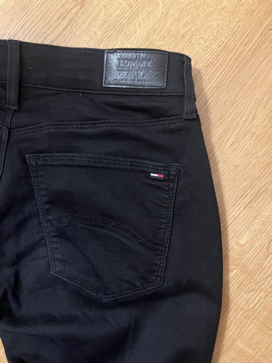 Tommy Hilfiger Pantaloni: Pantalone TOMMY JEANS – Usato da Bôle venduto da dany2021 3