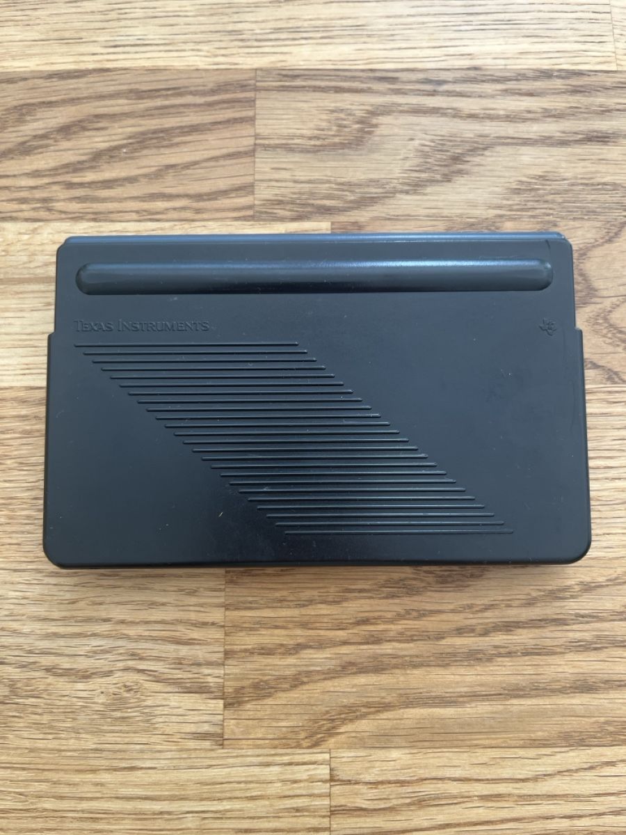 Texas Instruments Calcolatrici tascabili: Texas Instruments GALAXY 40x Taschenrechner mit Hülle – Usato da Sursee venduto da abcdxyz 2