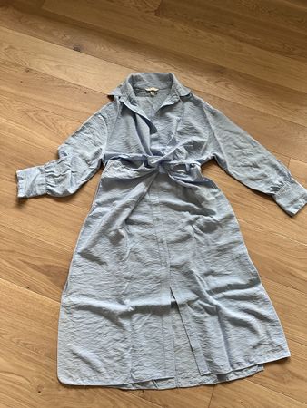 H&M Blusenkleid