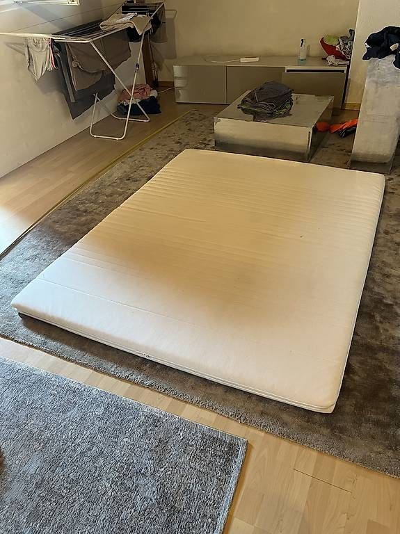 Matratzen: Topper Tussoy 160x200 – Gebraucht aus Nidau von Weltenbummler83