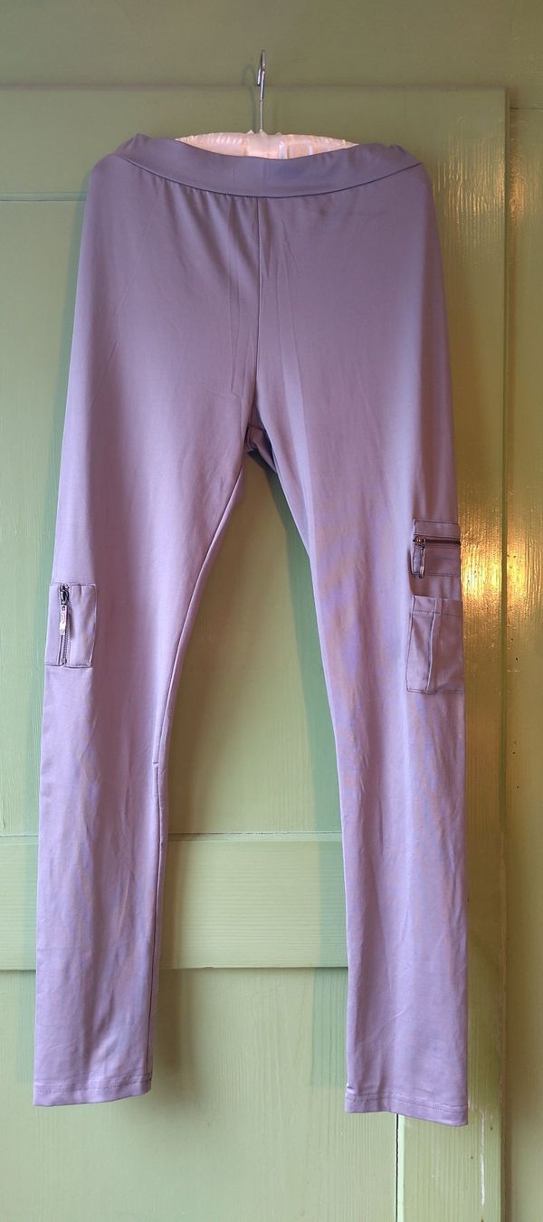 Leggings: 93cm long Leggings  mit 95 % Viskose   Gr  M – Usato da glarus venduto da Engel_888