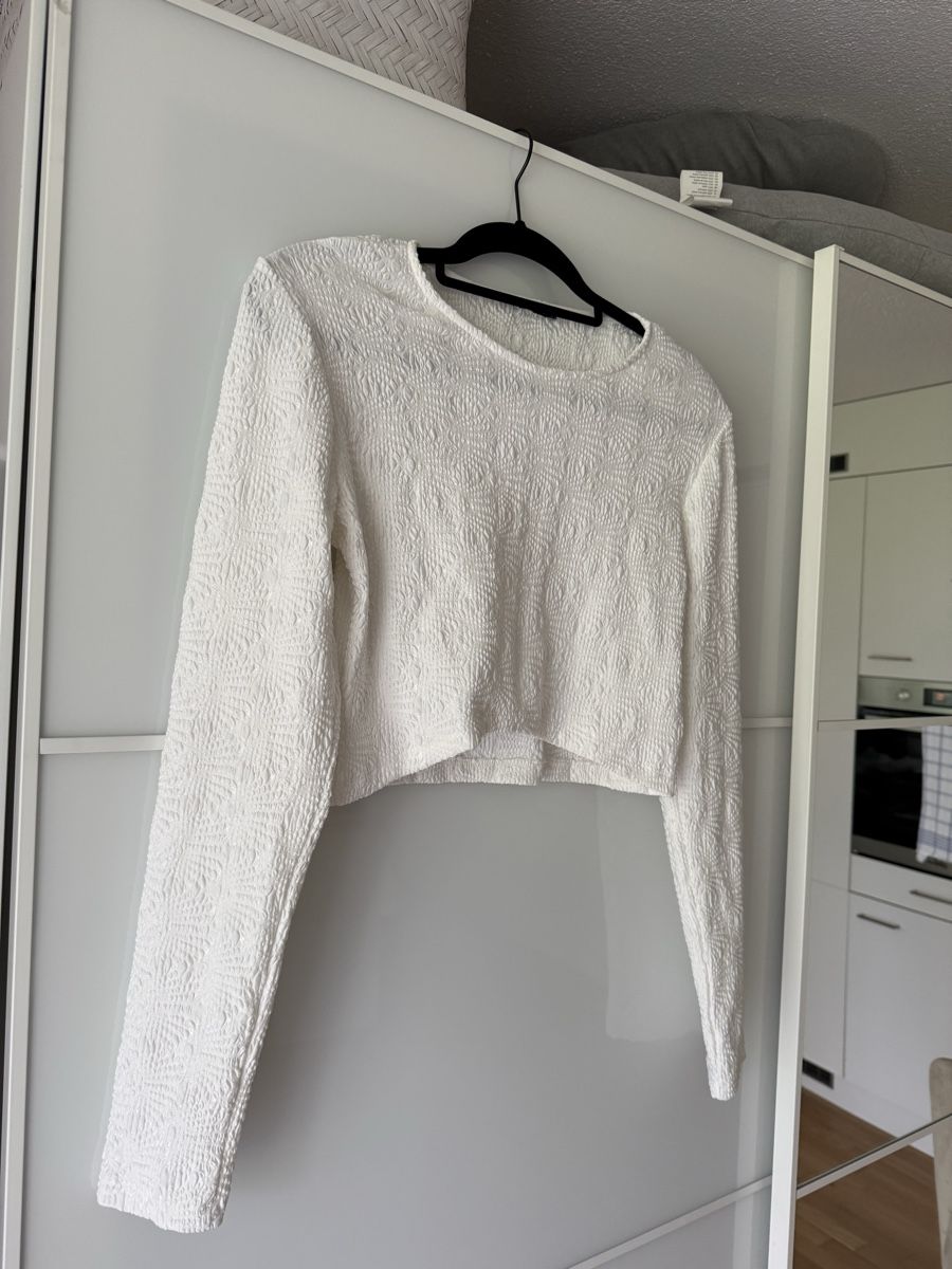 Zara Top: Zara Top Gr. L – Usato da Wil SG venduto da xrnvani