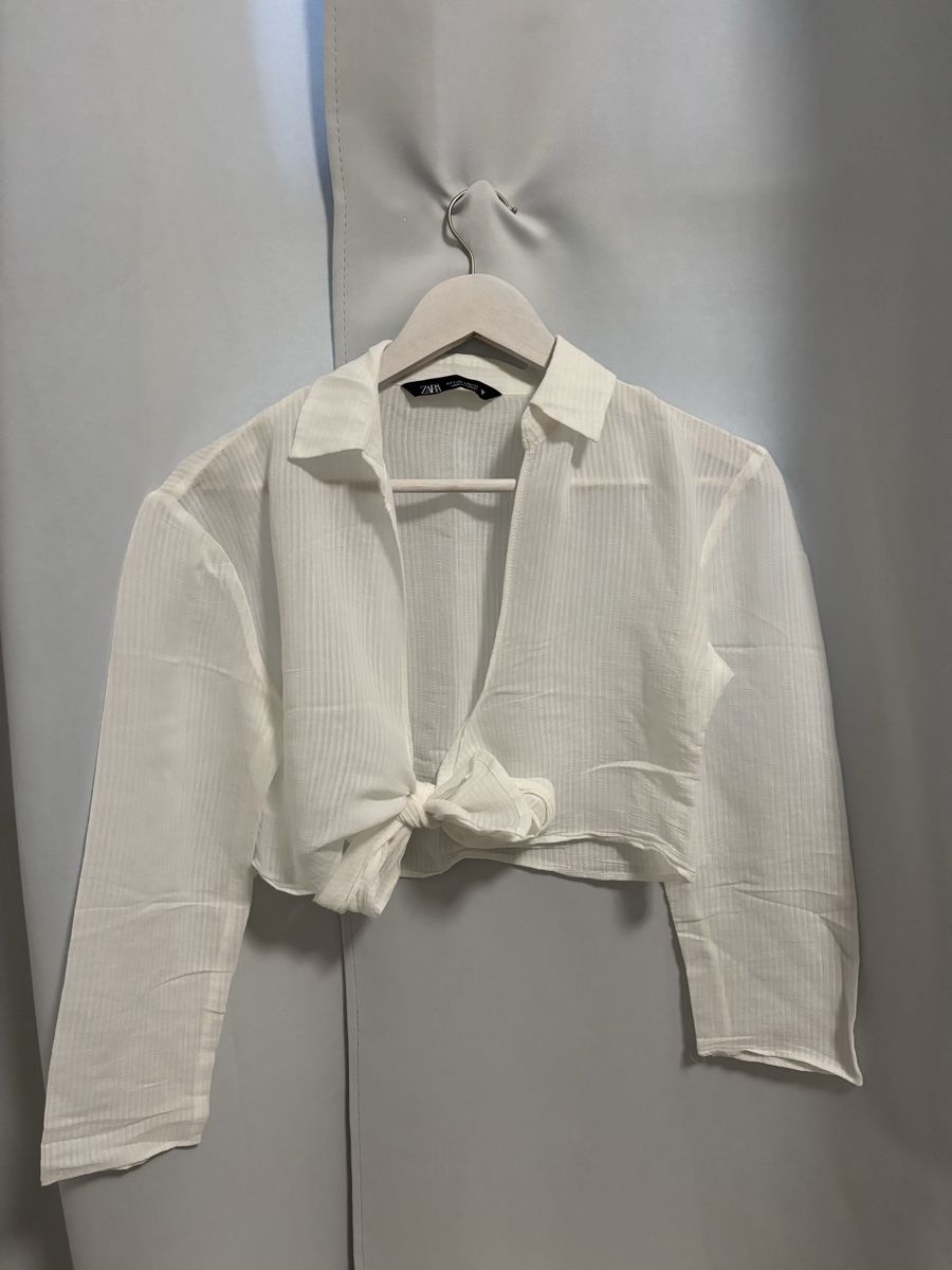 Zara Camicette: Camicetta bianca semi trasparente Zara – Usato da Gandria venduto da noe_rpl5 1