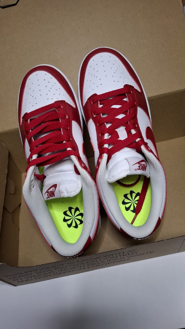 Nike Herrenschuhe: Nike Dunk Low, rouge et blancneuf, taille 39! – Neu und originalverpackt aus Le Landeron von rue_k9kg 2