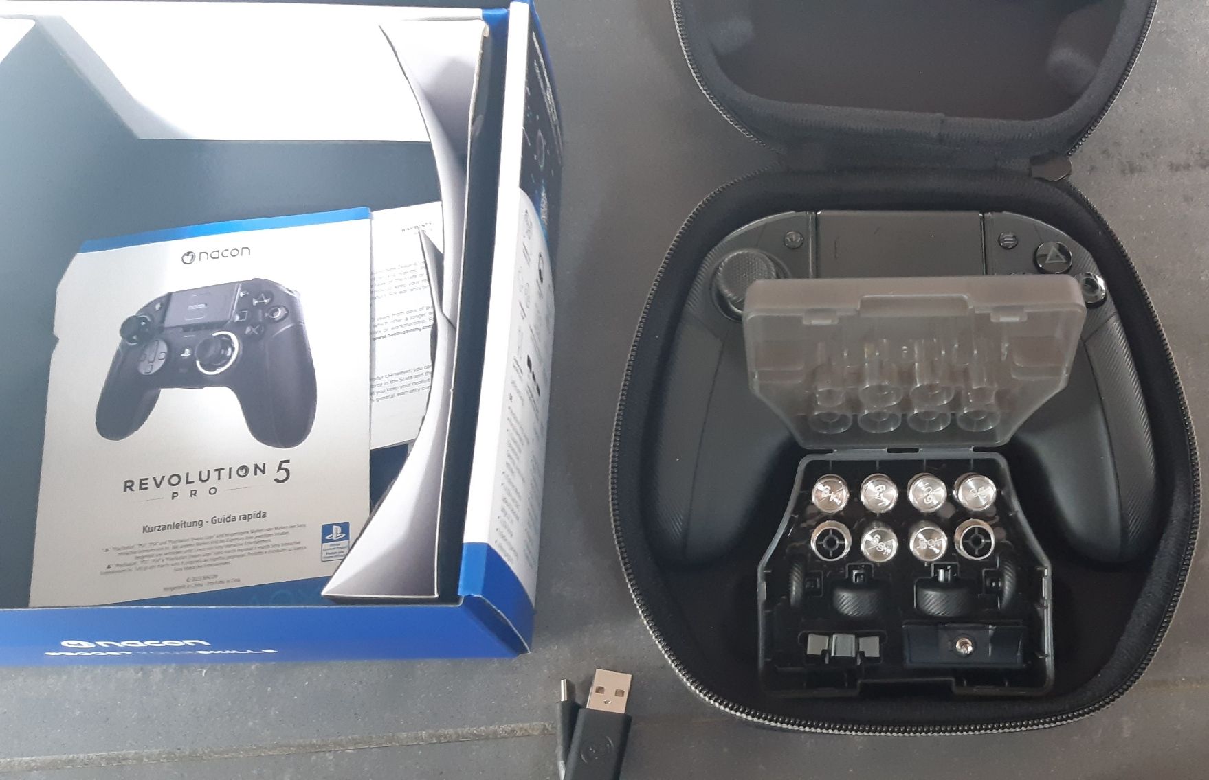 Controller: Revolution 5 pro Controller PS5 – Nuovo (secondo la descrizione) da Richterswil venduto da ADIACE010 8