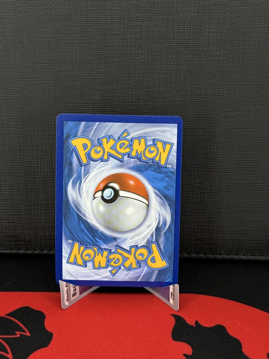 Pokémon Sammelbilder & Trading cards: Fliegendes Pikachu VMAX (CEL 007) – Neu (gemäss Beschreibung) aus Basel von maksik 1