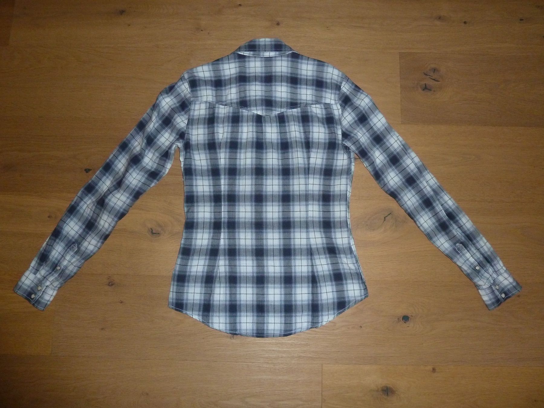 H&M Camicette: Westernbluse mit Perlmuttknöpfen Gr. 34 – Usato da Niederscherli venduto da lama8567 1