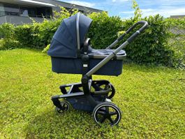 Kinderwagen Joolz Day Plus dunkelblau neuwertig