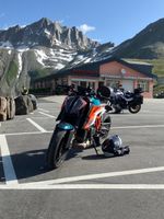 KTM Super Duke R