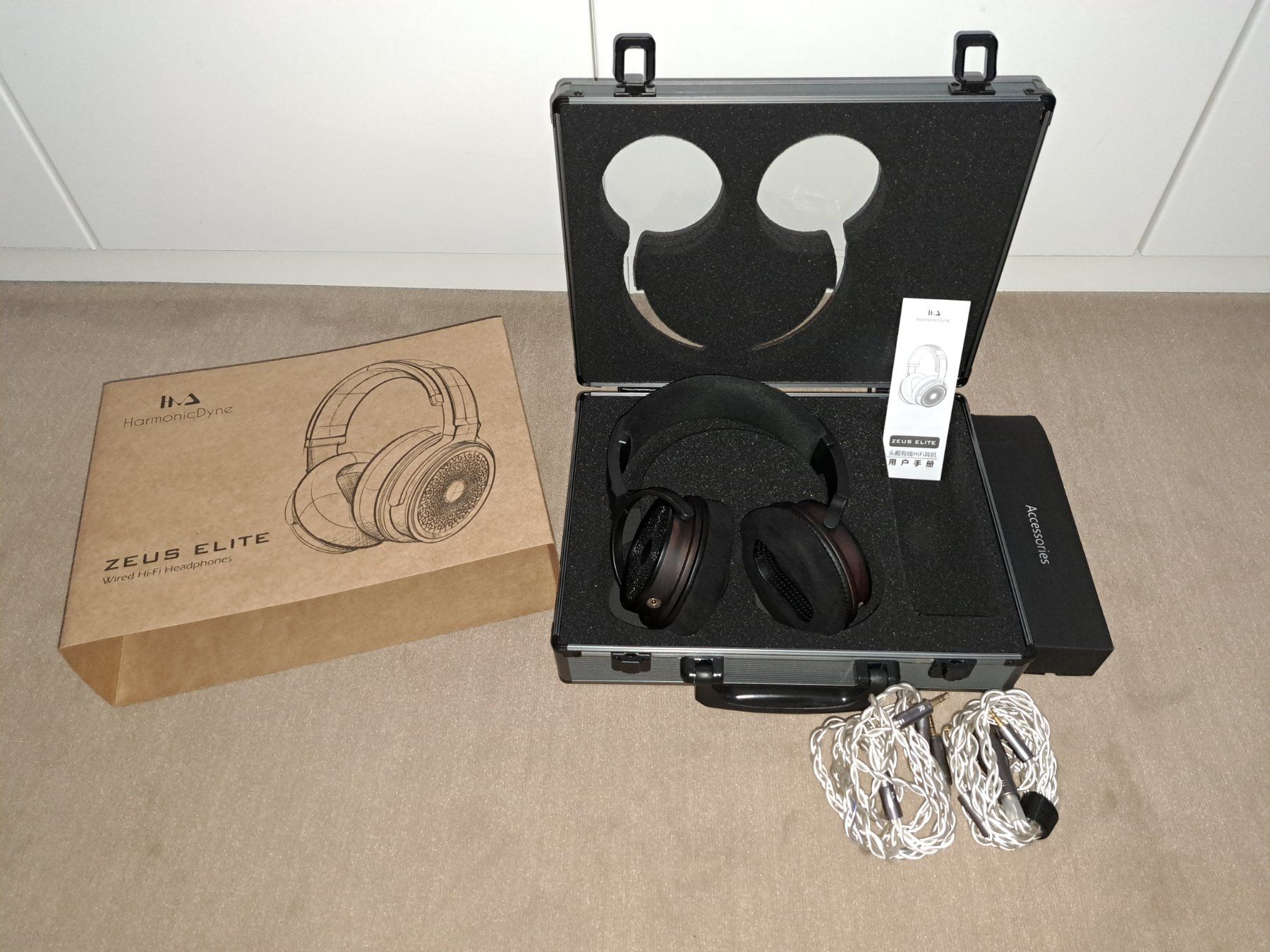 Casques audio: Kopfhörer HarmonicDyne Zeus Elite – D'occasion à Hendschiken par RoFr01 1