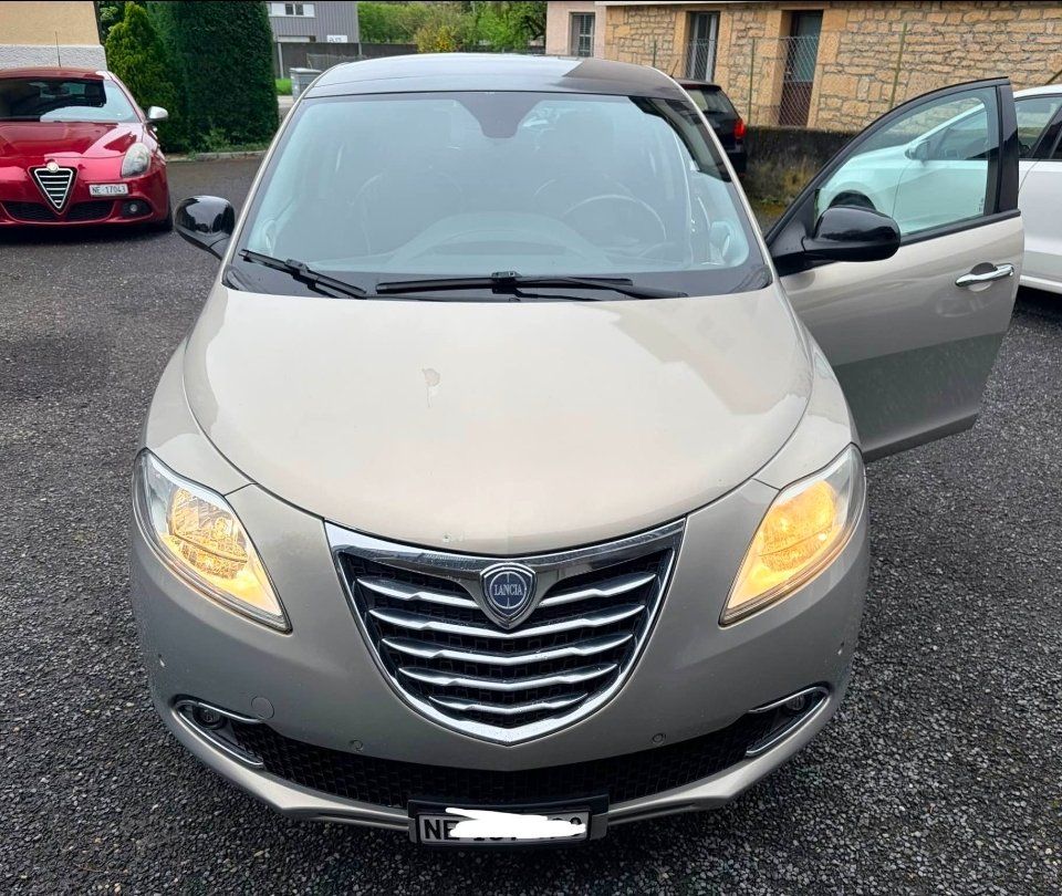 Lancia Automobili: Lancia Ypsilon TwinAir 2012 – Usato da Cornaux NE venduto da Kalou1995 5