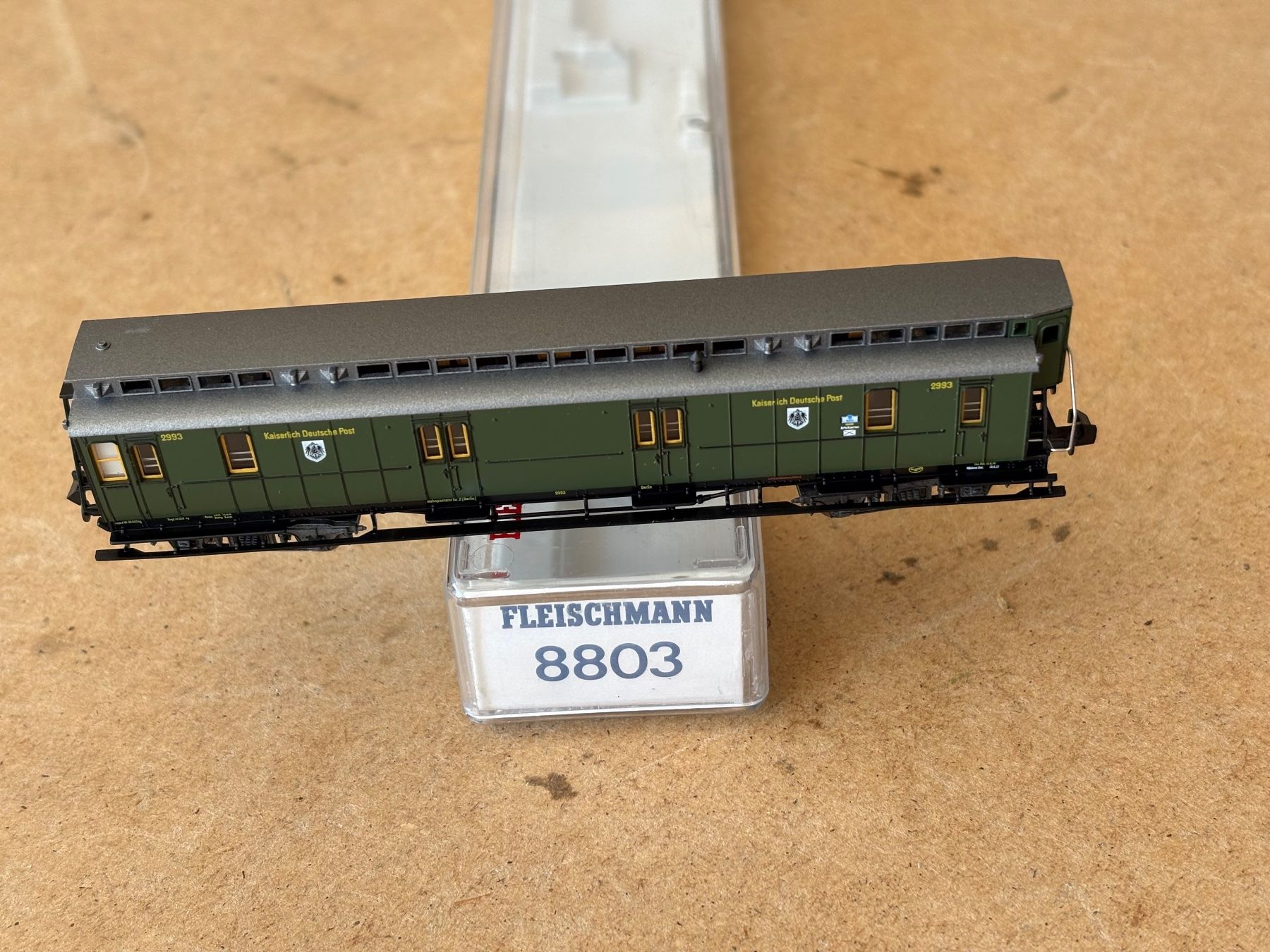 Fleischmann Modellini di ferrovie: Fleischmann 8803 Gepäckwagen – Nuovo e nell'imballaggio originale da Hauterive NE venduto da eriamch