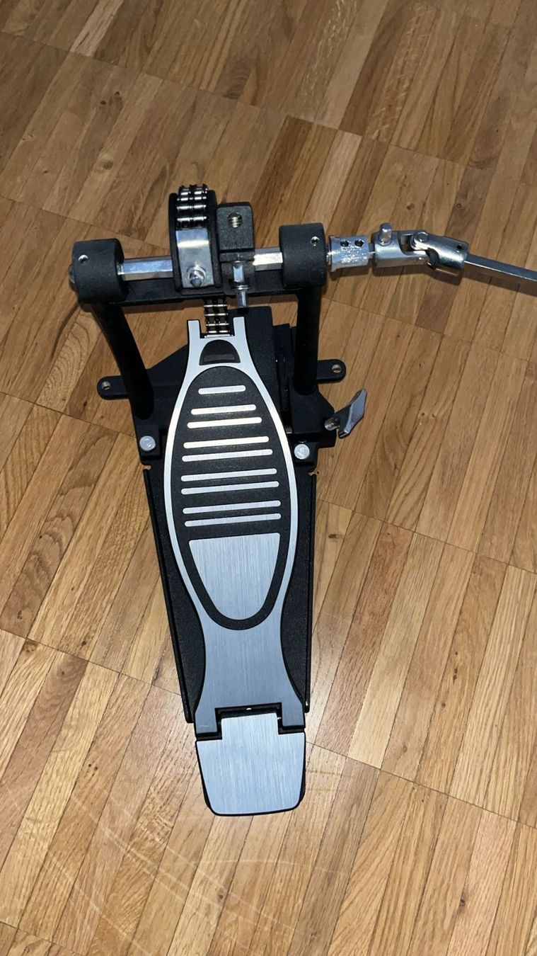 Alesis Strumenti musicali: E-Schlagzeug Alesis Nitro Mesh Kit E-Drum + Double Pedal NEU – Nuovo (secondo la descrizione) da Effretikon venduto da DEINE_HobbyWerkstatt 8