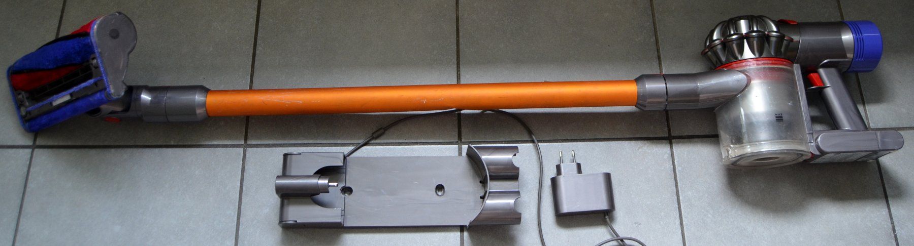 Dyson Aspirapolveri & Accessori: Staubsauger Dyson V7  aspirateur – Usato da Collonges venduto da arashee 1