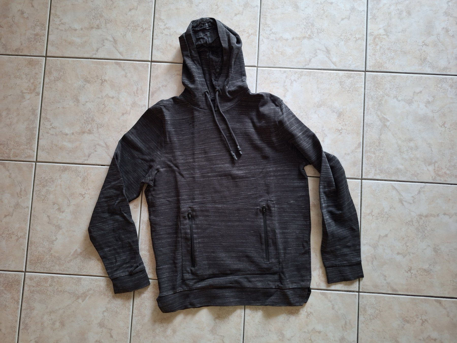 C&A Maglioni & Felpe: Hoodie "Clockhouse" Gr. S, schwarz/grau – Usato da Starrkirch-Wil venduto da LucyDog
