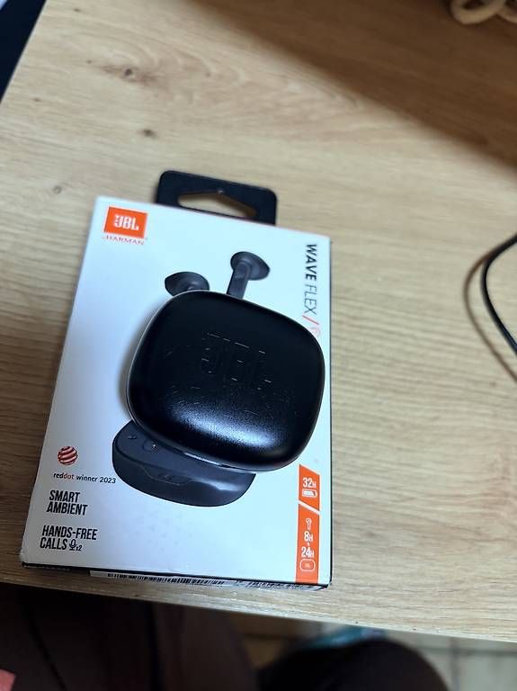 Cuffie: JBL Wave Flex – Usato da Avenches venduto da Myth_Cloth 1