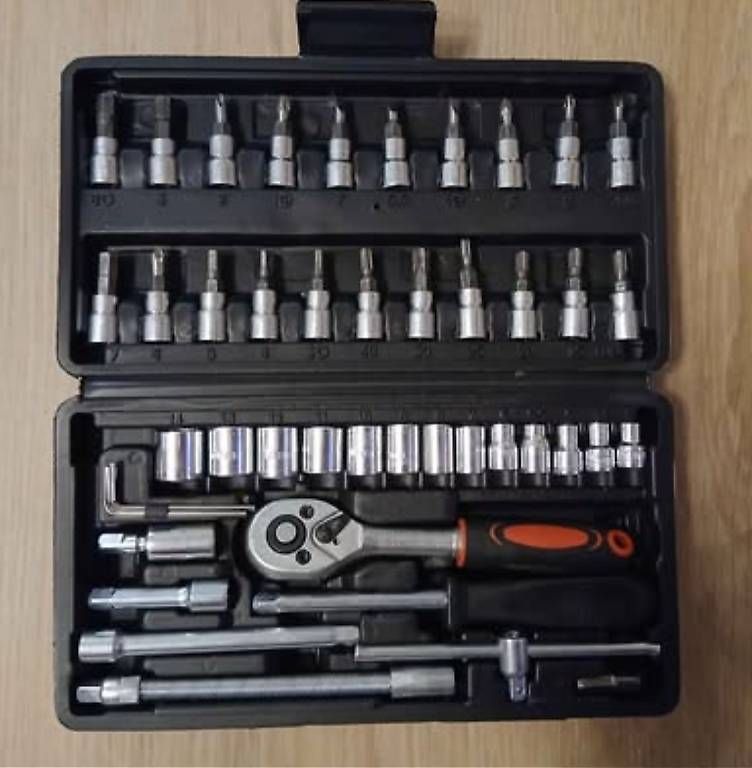 Tous les outils: 46 teiliges Steckschlüsselsatz – Neuf (Voir description) à Birsfelden par coccobello03