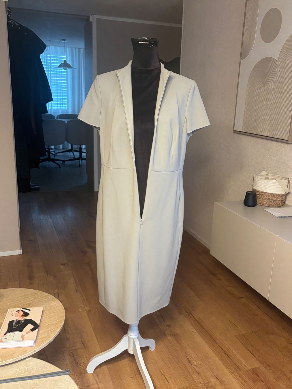 Akris Vestiti: Akris Cocktailkleid Wolle – Usato da St. Margrethen SG venduto da dijanaO 4