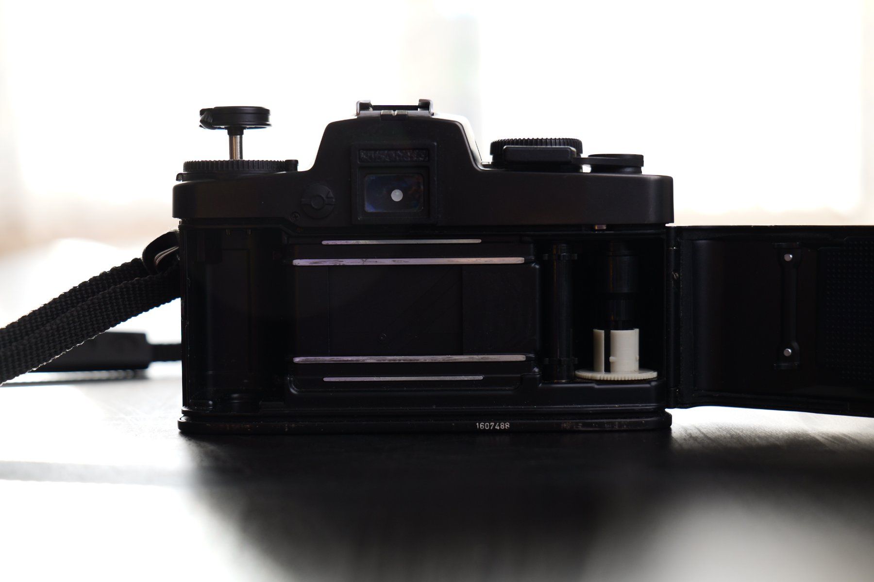 Leica Fotocamera: Leica R4 Kamera – Usato da Tecknau venduto da LevinLaufmann 5