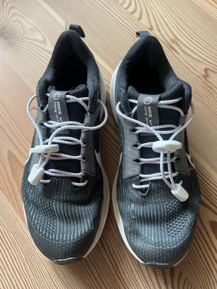 Nike Scarpe da uomo: Nike Pegasus 40 Running Shoes Size 36 – Usato da Zürich venduto da tsw_f52q