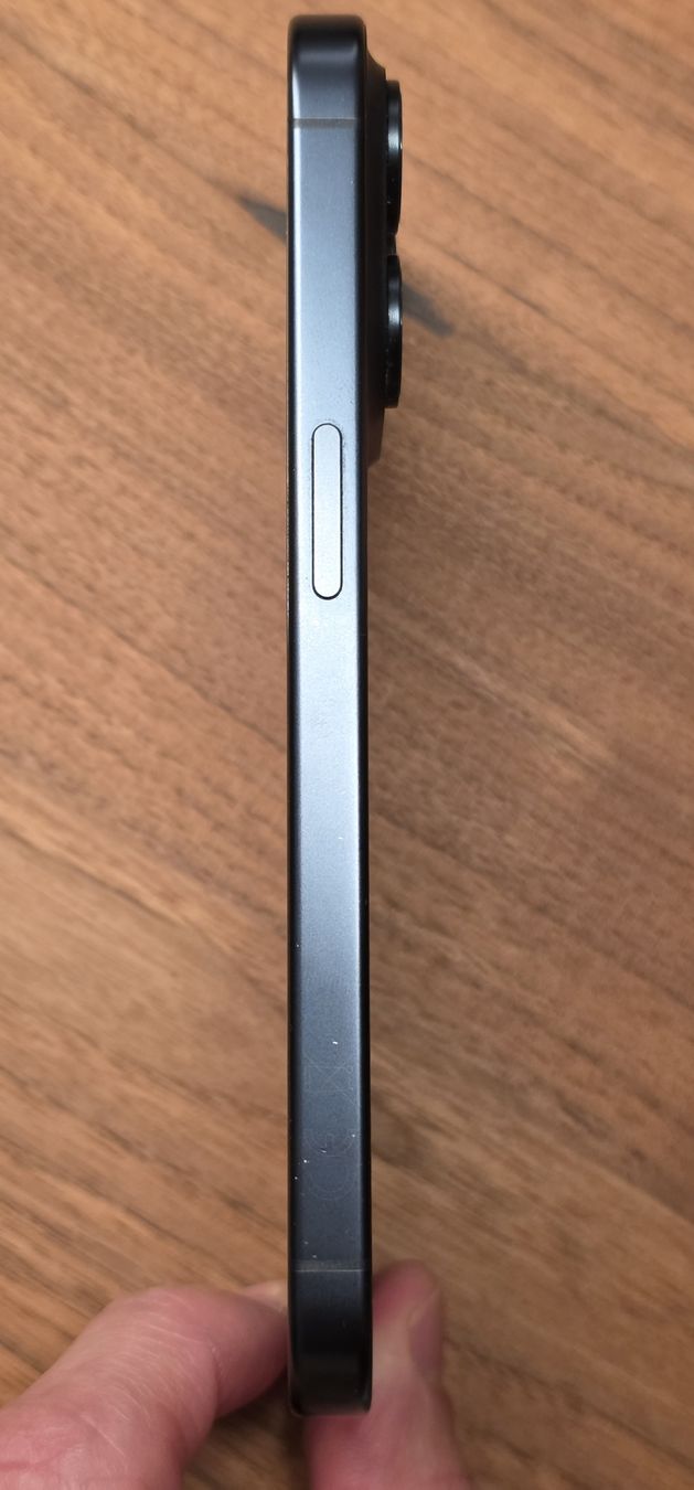 Apple Telefoni cellulari / Smartphones: IPhone 15 Pro 128GB Blue Titanium – Usato da Obfelden venduto da Netherblade 7