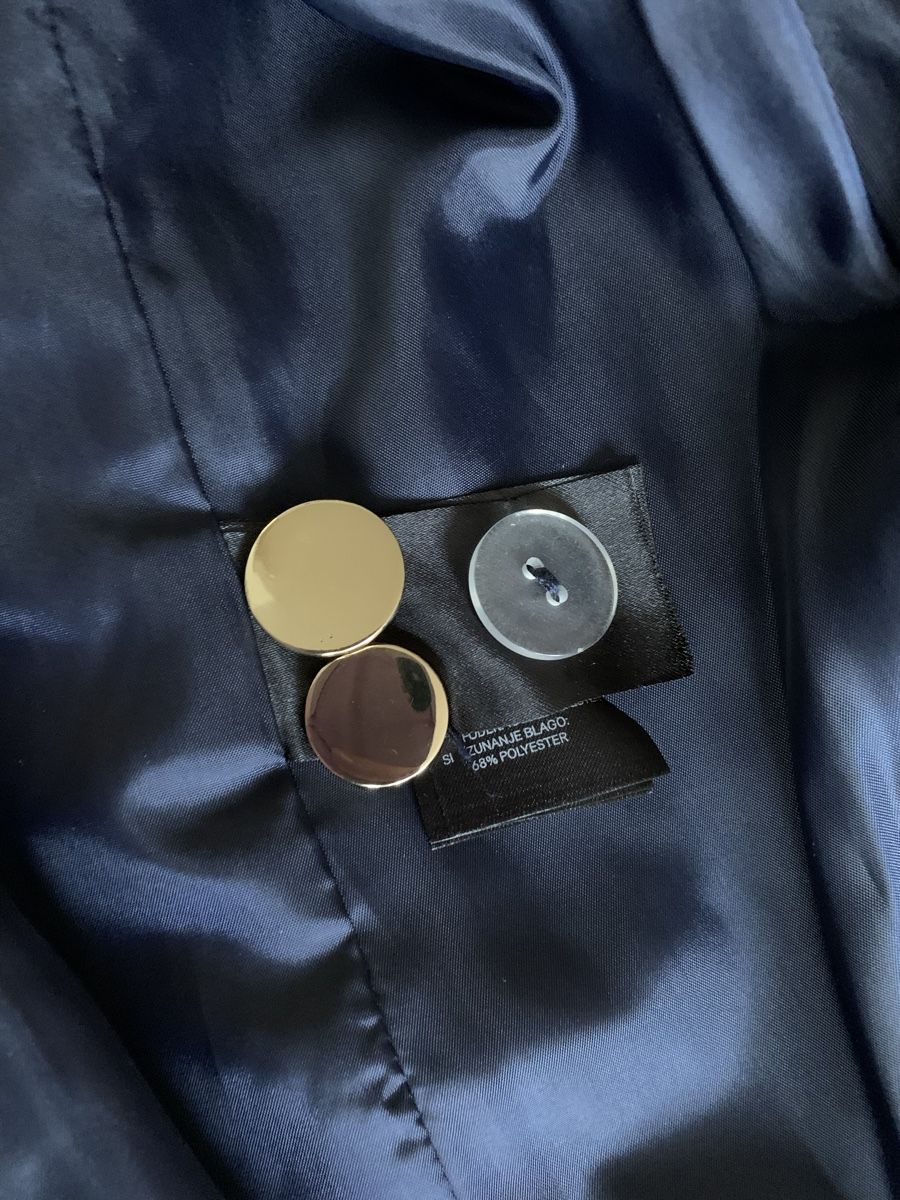 H&M Jacken: Blazer Jacke H&M Grösse 40 – Gebraucht aus Kradolf von AlexiaEugster 3