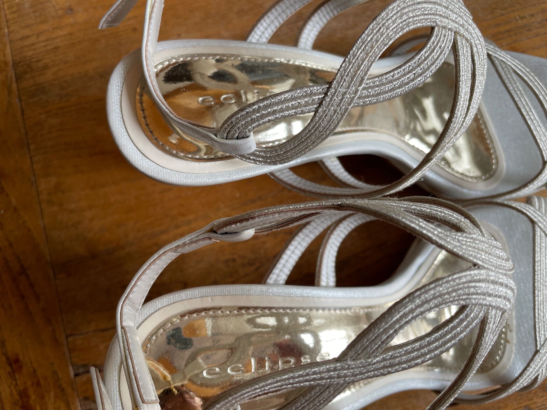 Damenschuhe: Hochzeitsschuhe Sandaletten / Pumps – Gebraucht aus Münsingen von Secondhand89 1