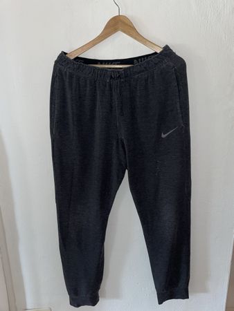 Nike Dri-Fit Sporthose Herren Gr. M