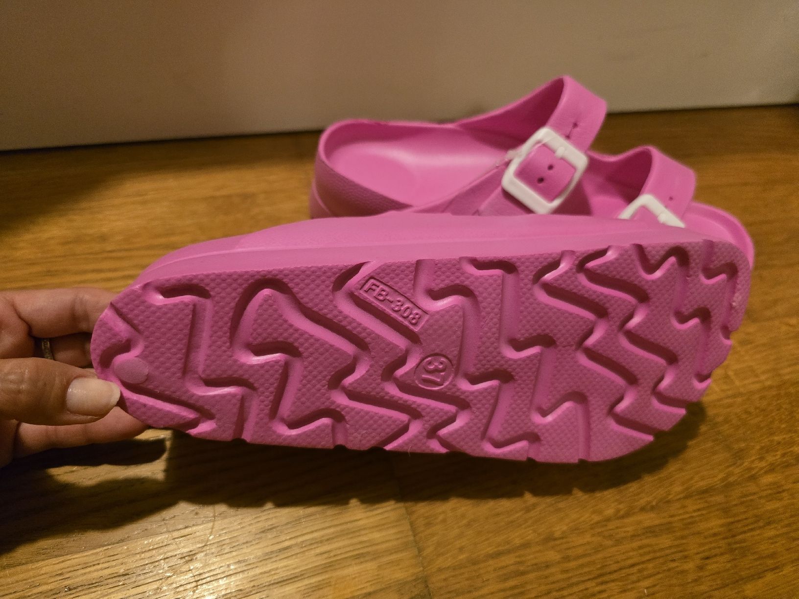 Scarpe per ragazze: NEUE pinke Badeschuhe, Gr. 37 – Nuovo e nell'imballaggio originale da Lommiswil venduto da PositiveVibe 5
