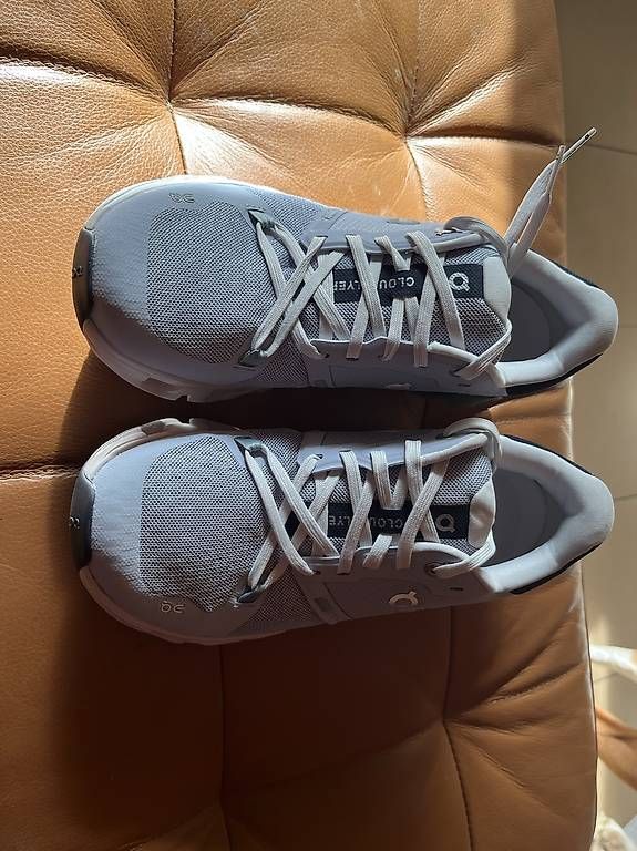 Scarpe da donna: On Cloudflyer  – Nuovo e nell'imballaggio originale da Epalinges venduto da nanou75