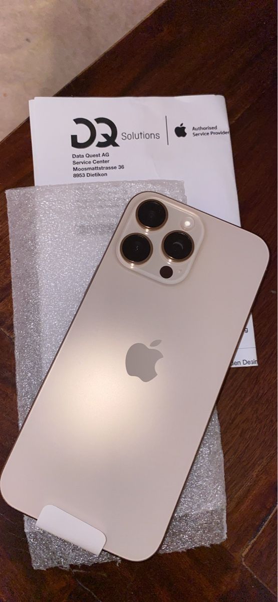 Apple Telefoni cellulari / Smartphones: Apple iPhone 16 Pro Max – Nuovo e nell'imballaggio originale da Buchs AG venduto da kah_wpx5