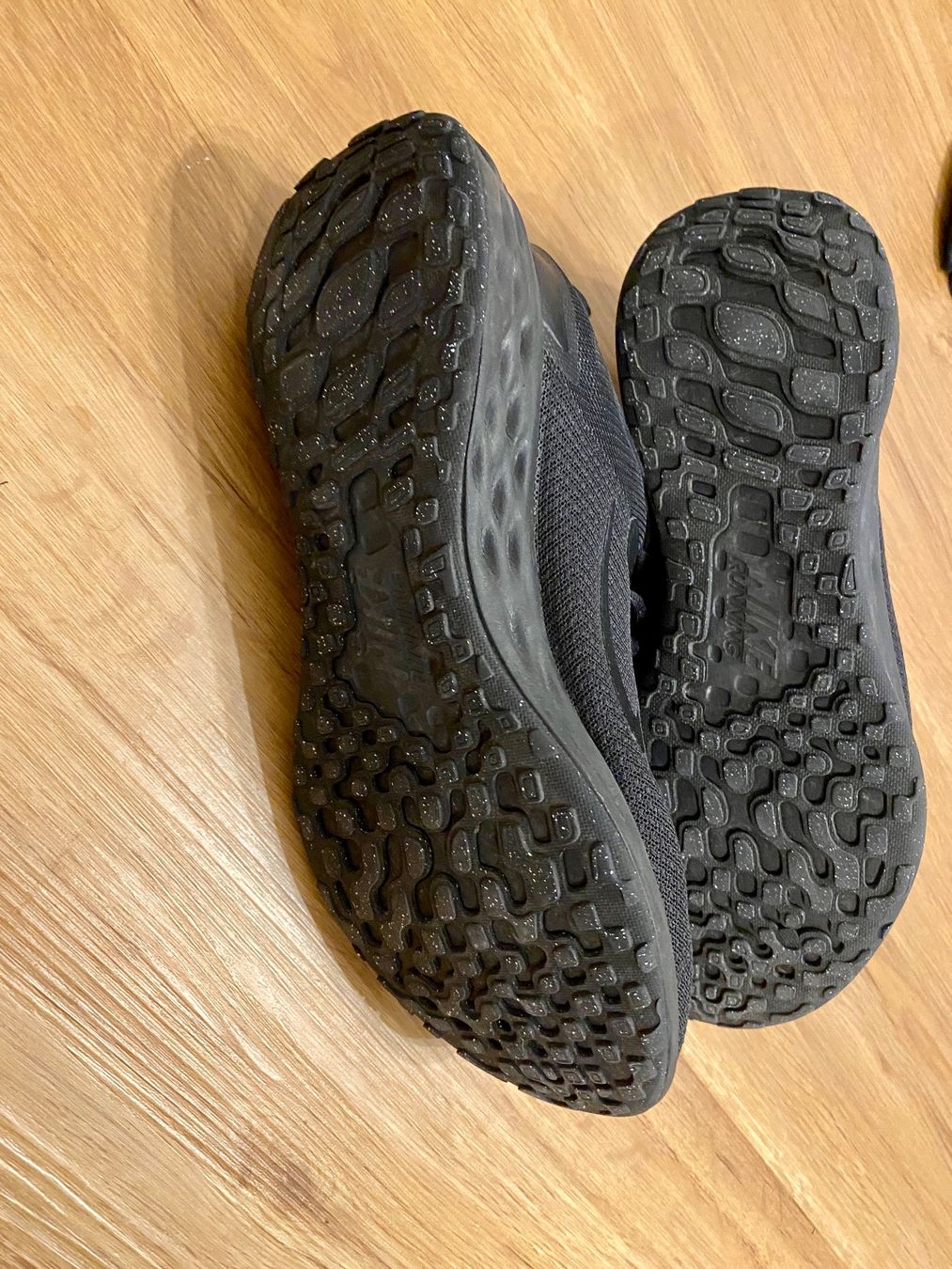 Scarpe da uomo: Nike LAUFSCHUHE Revolution – Usato da Kriens venduto da Big_leo 2