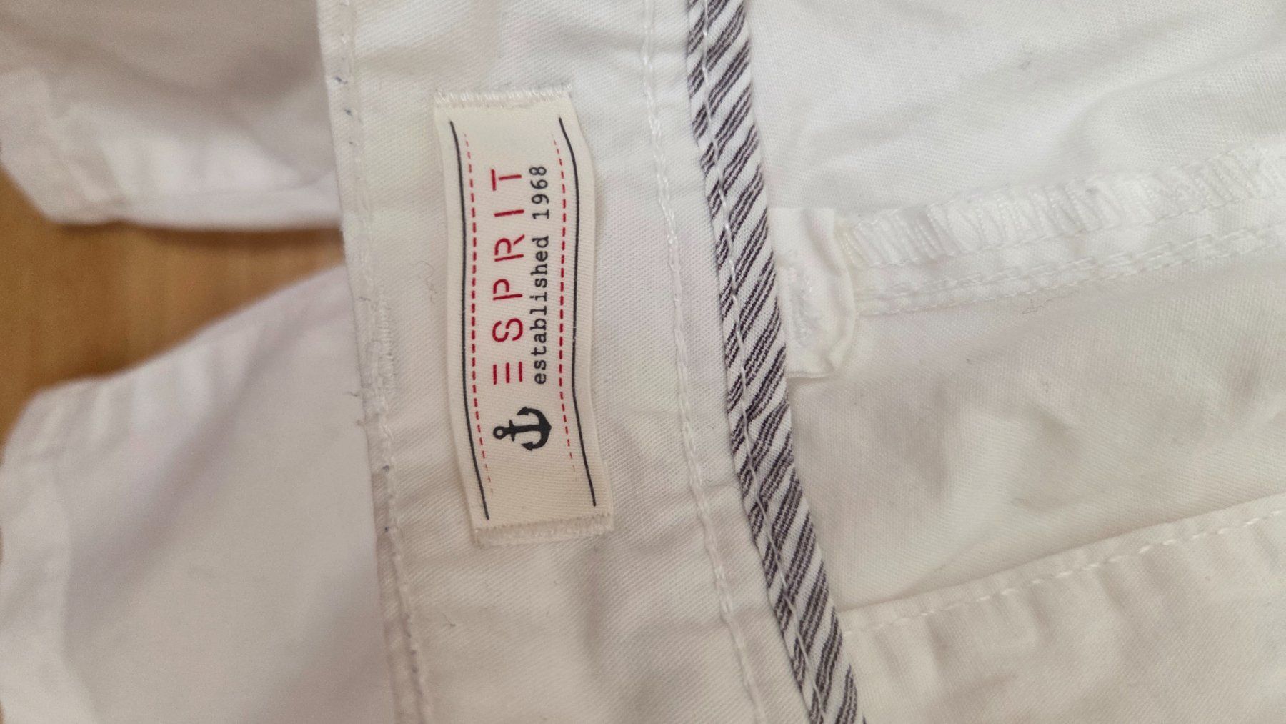Esprit Hosen: Esprit Shorts Gr. 38 – Gebraucht aus Fislisbach von Maieriisli25 2