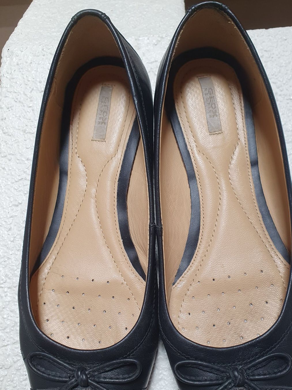 Geox Scarpe da donna: Geox Ballerinas, Gr. 37, schwarz – Nuovo (secondo la descrizione) da Teufen AR venduto da pischa 2