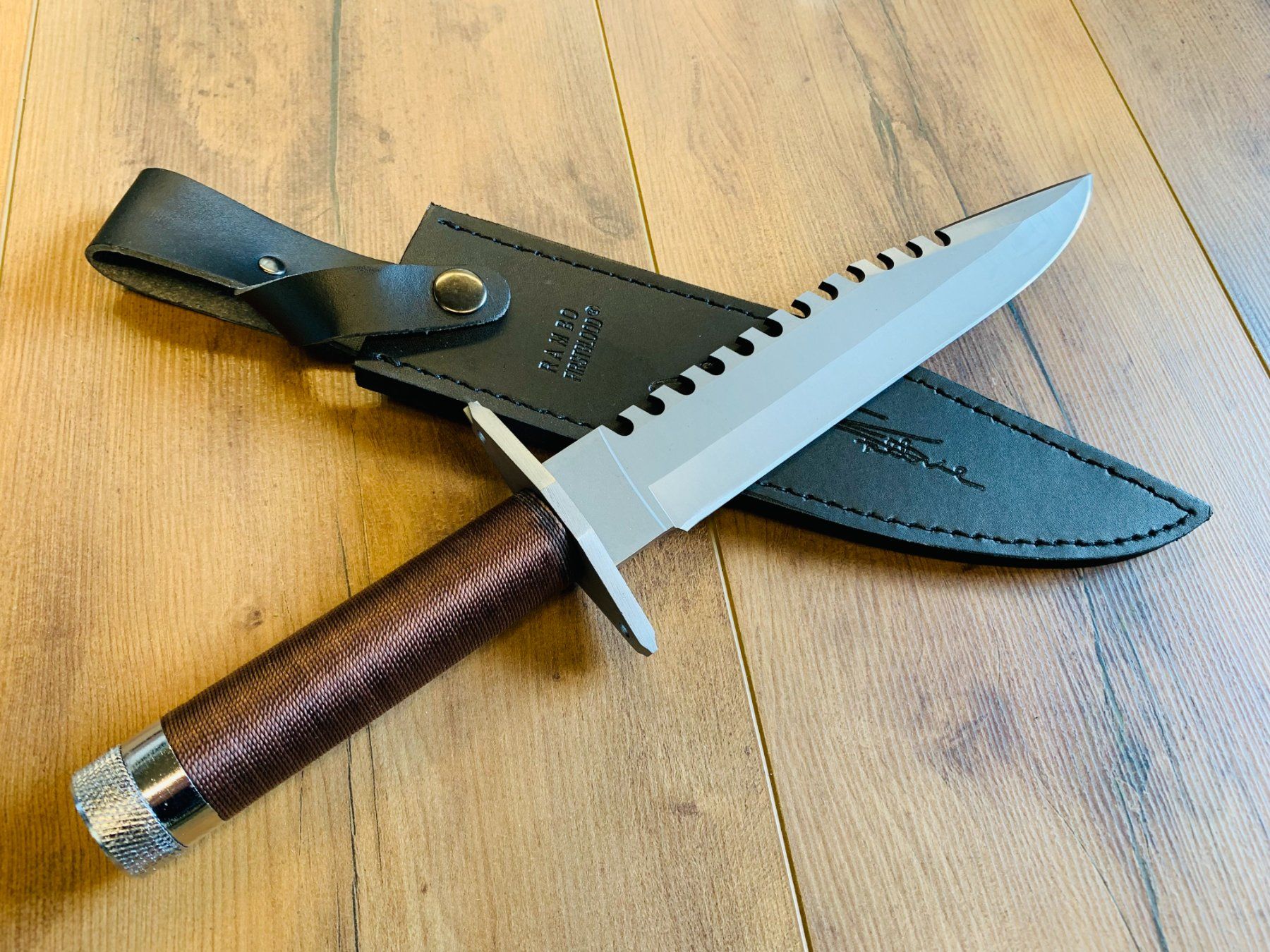 Accessori: Rambo Red Line Tactical Messer 35.5cm – Nuovo e nell'imballaggio originale da Bergdietikon venduto da shopAgent 2