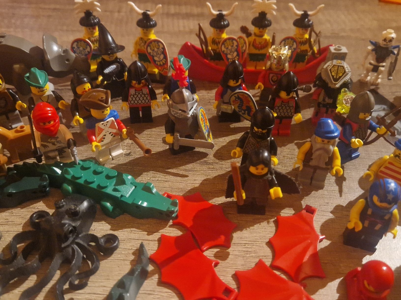 Lego Kit di costruzioni: Lego Figuren Sammlung – Usato da Eschenbach SG venduto da and_rq76 5