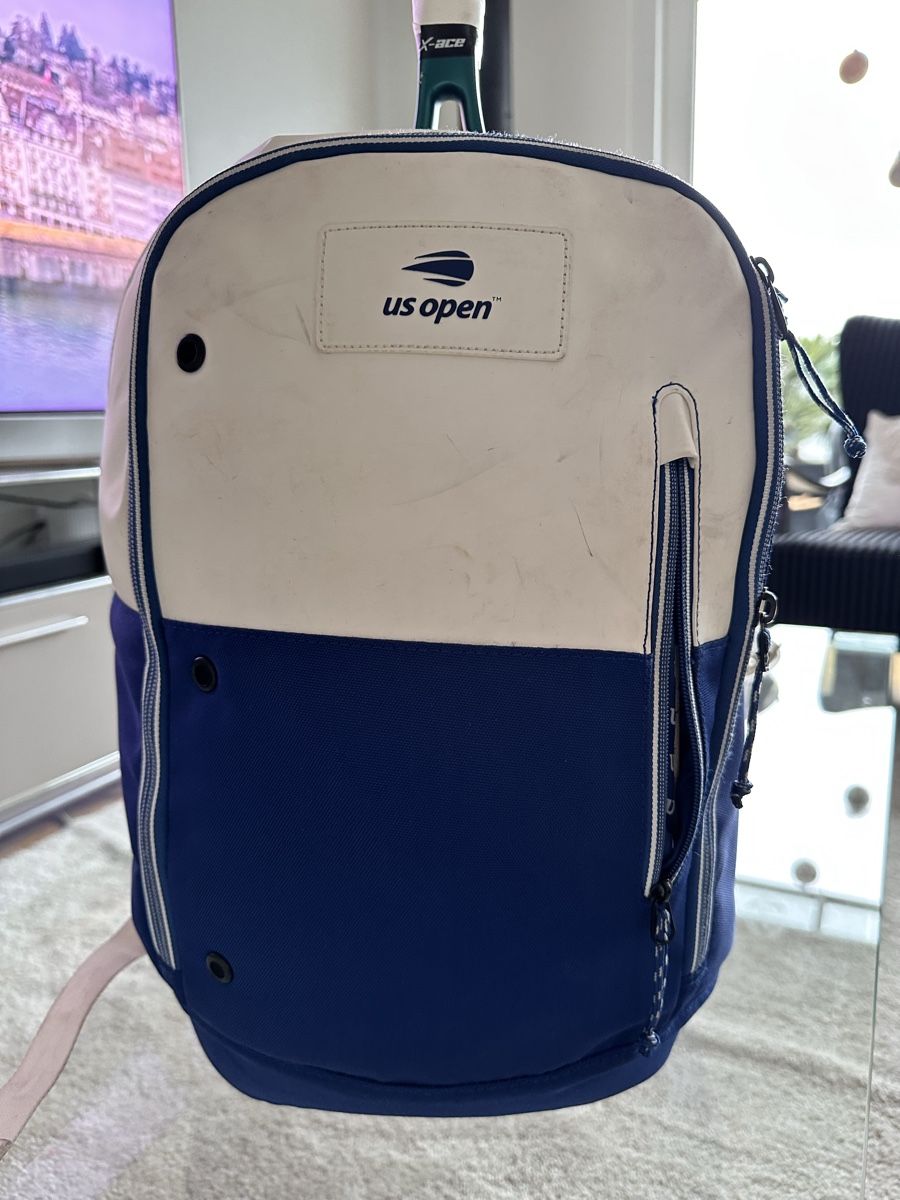 Wilson Racchette: Wilson Tennisrucksack – Usato da Luzern venduto da Fairtrader66